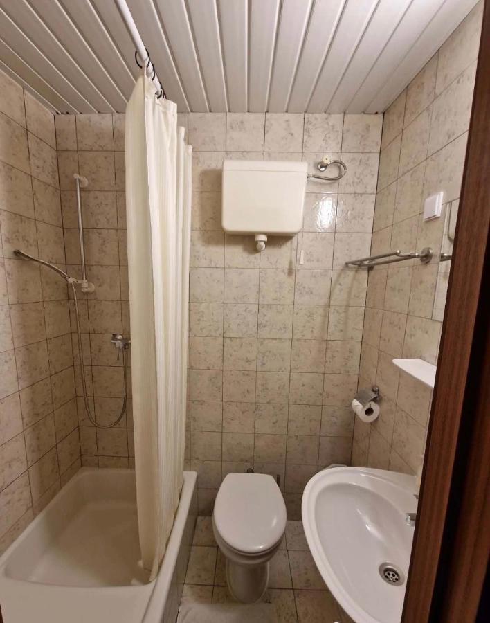 מלון בודפשט Tang House 唐舍 מראה חיצוני תמונה