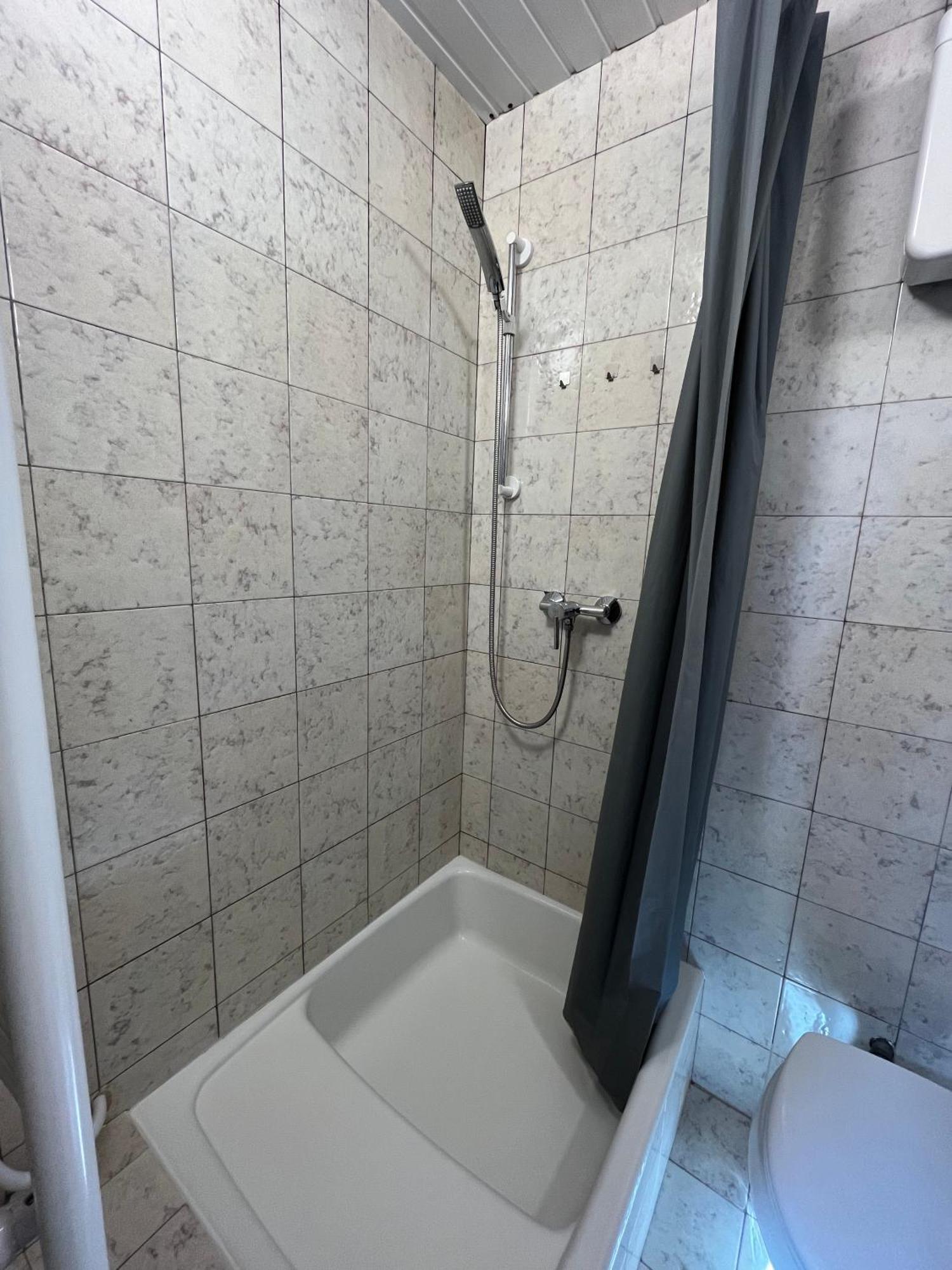 מלון בודפשט Tang House 唐舍 מראה חיצוני תמונה